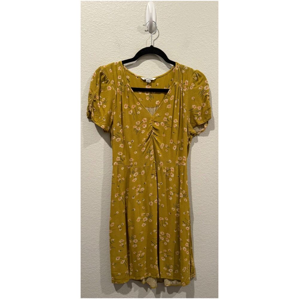 AMERICAN EAGLE V-Neck Short Sleeve Floral Mini Dress